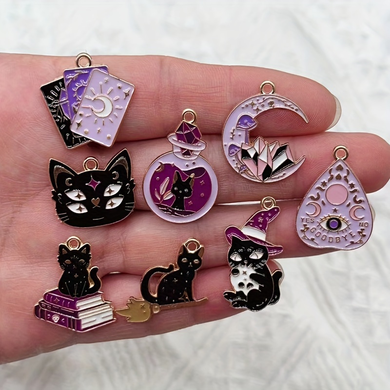 8 Ciondoli a Forma di Gatto Do - Jewelry Making Guide Book recensione e prezzo